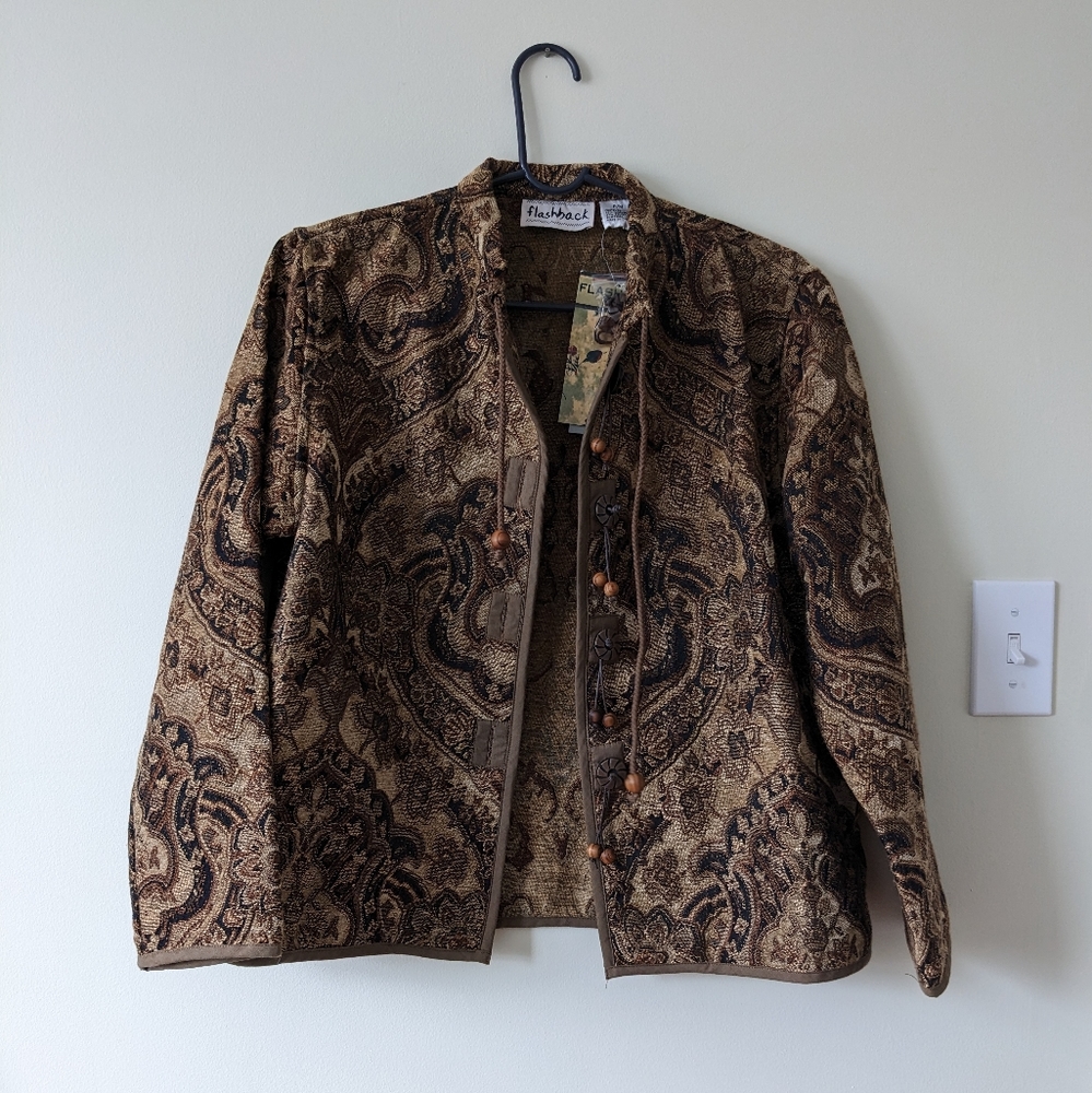 Flashback tapestry coat with floral pattern in browns and tans